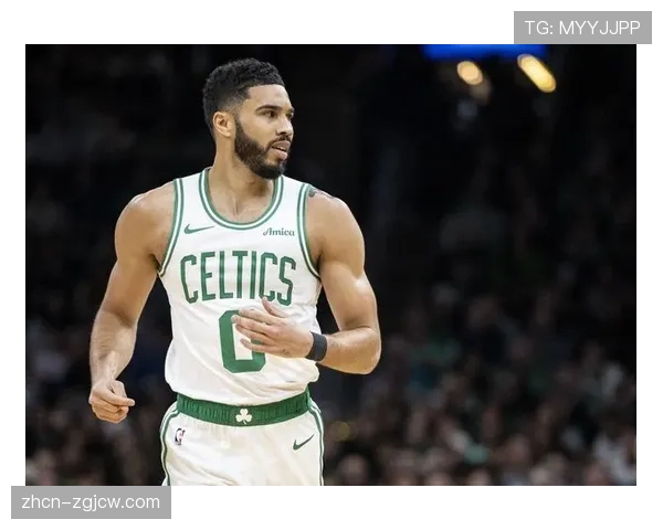 官方数据：塔图姆当选三月东部最佳球员